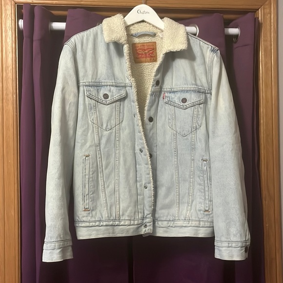 Levi’s jean/Sherpa jacket - Picture 1 of 4